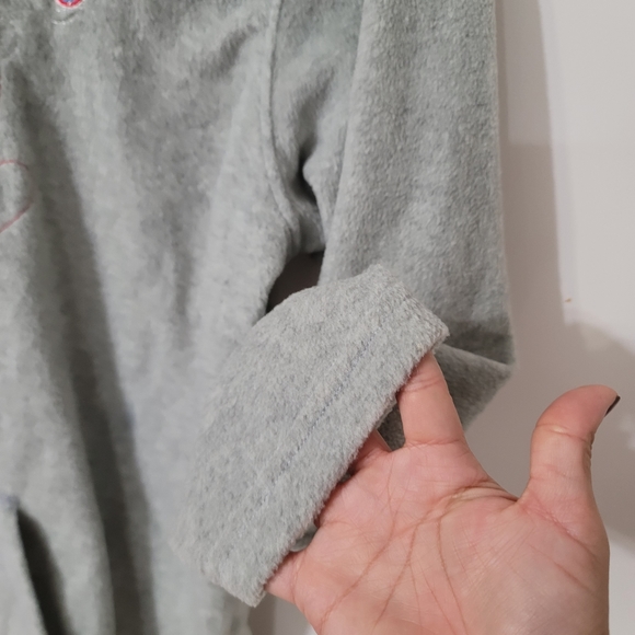 Disney-Hooded sweater size 4x, gray color with Winnie Pooh design on the front✨️ - Picture 6 of 12